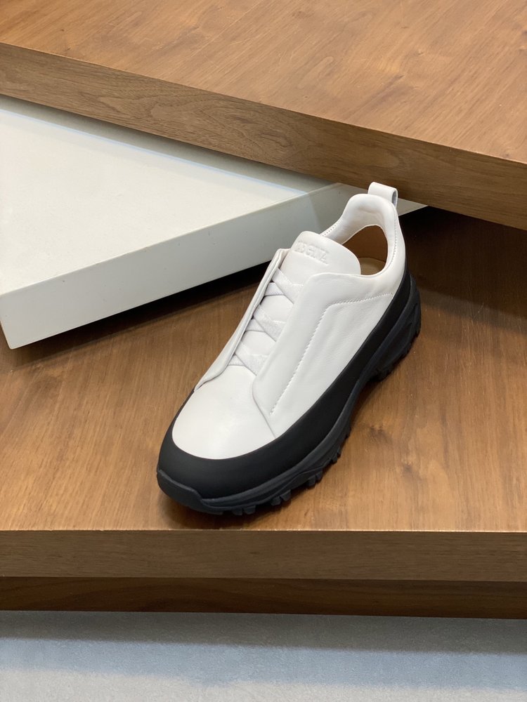 ZEGNA 남성 스웨이드 트리플 스티치 몬테 캐주얼 슈 001-282152