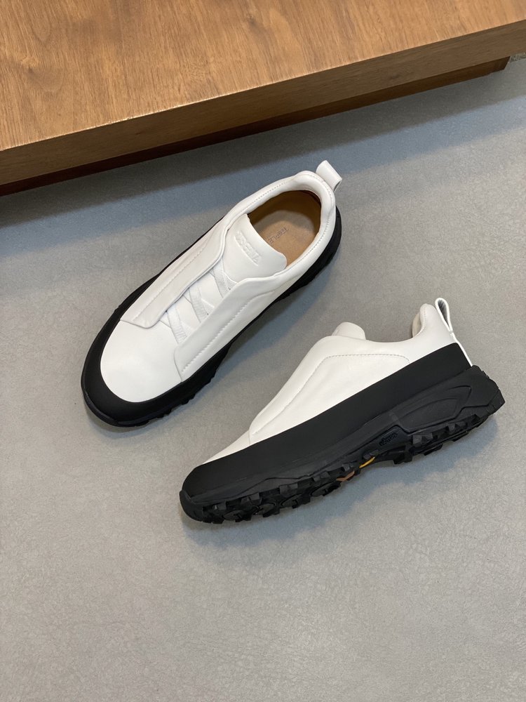 ZEGNA 남성 스웨이드 트리플 스티치 몬테 캐주얼 슈 001-282152