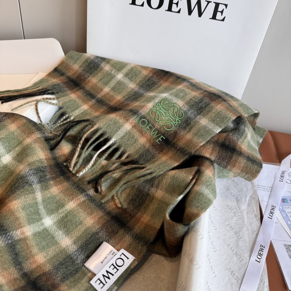 LOEWE 양면 캐시미어 머플러 001-282167