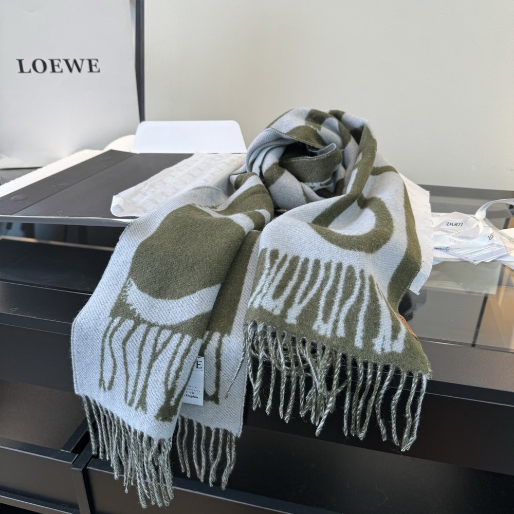LOEWE 로고 그래피티 스카프 001-282176