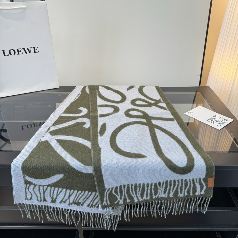 LOEWE 로고 그래피티 스카프 001-282176