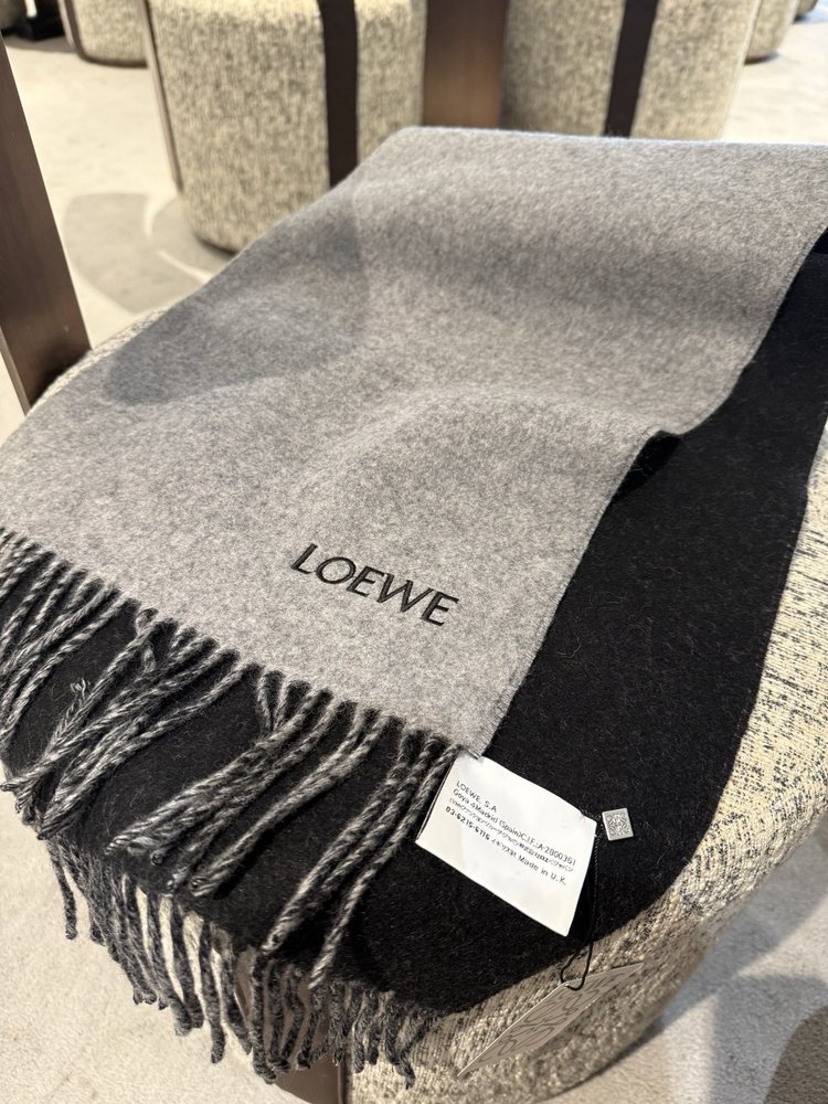 LOEWE 양면 울 캐시미어 스카프 001-282179
