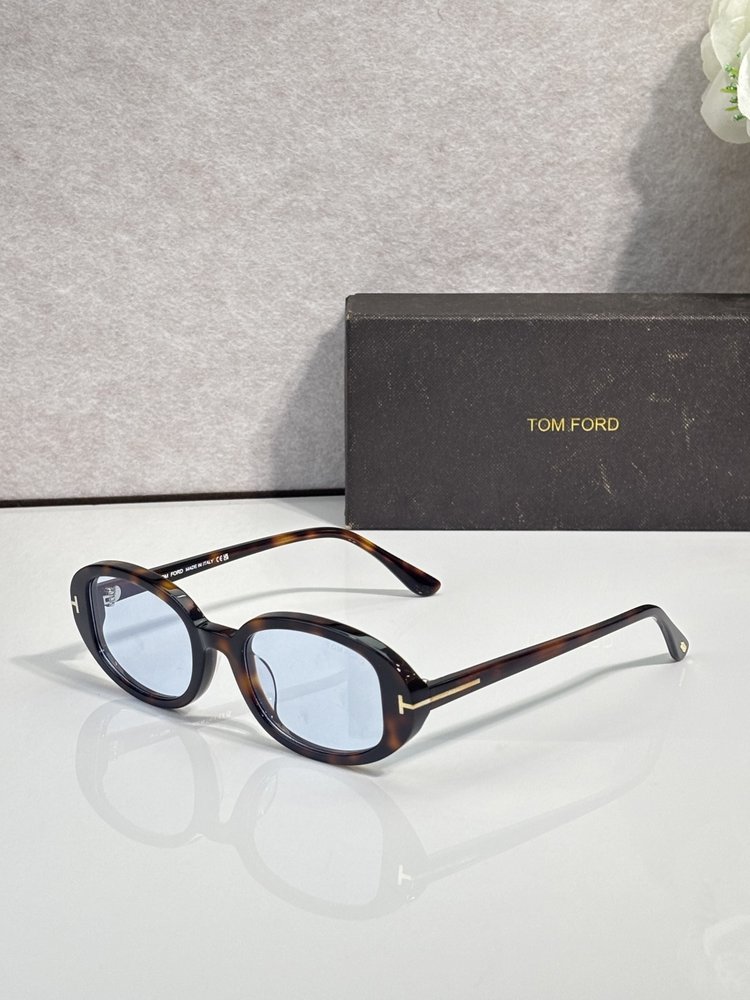 TOM FORD IGGY 선글라스 001-282183