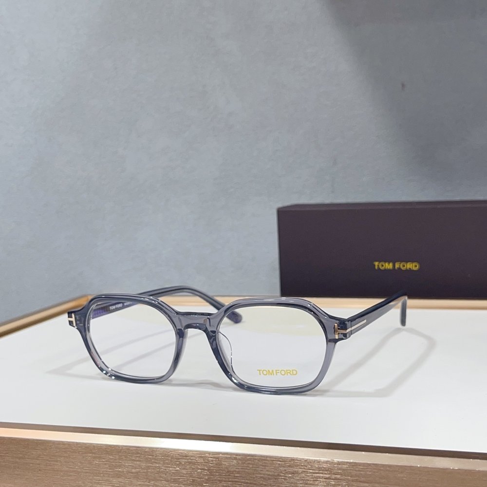 TOM FORD 선글라스 (검정/빨강/회색) 001-282182