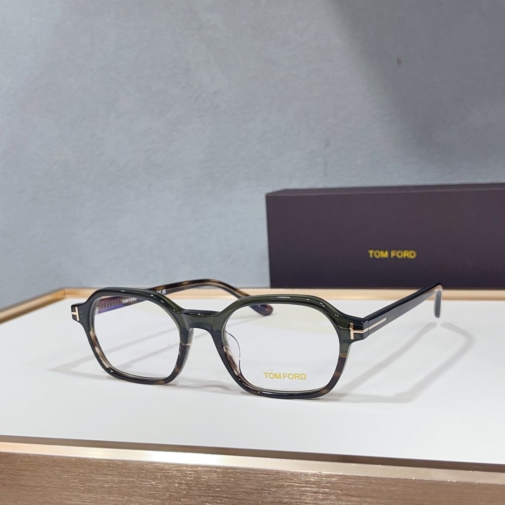 TOM FORD 선글라스 (검정/빨강/회색) 001-282182