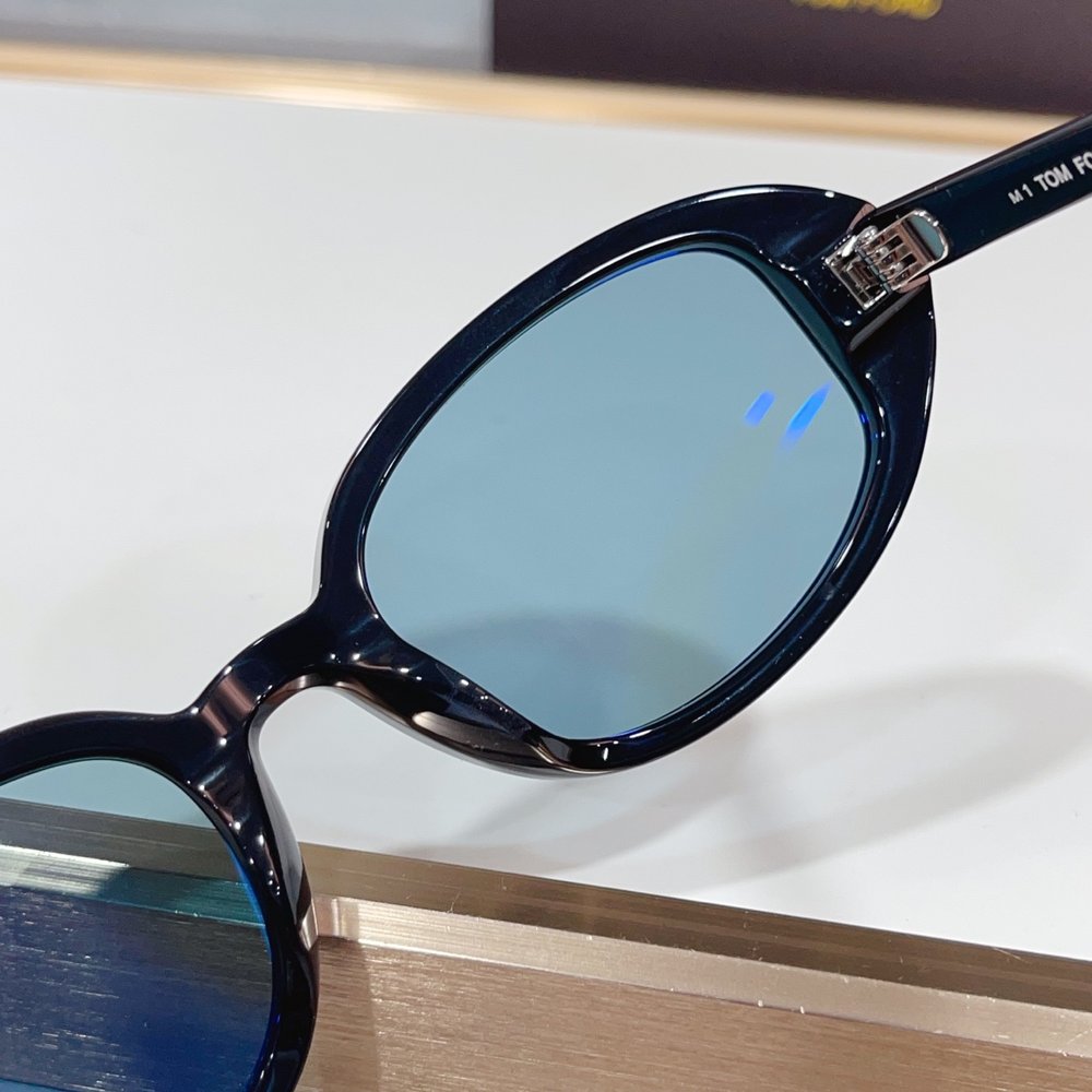 TOM FORD 레트로 안경테 선글라스 001-282192