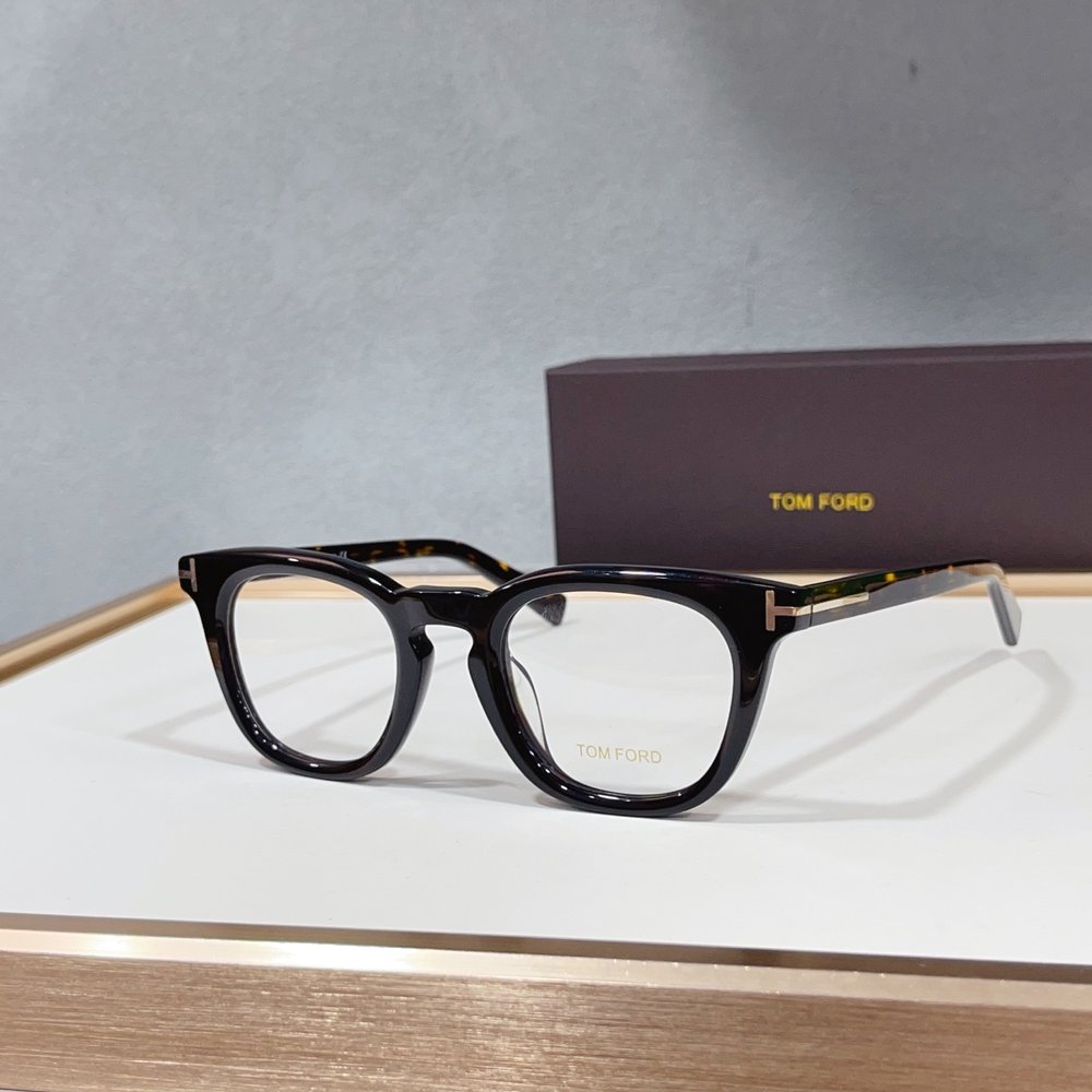 TOM FORD 선글라스 블랙 001-282201