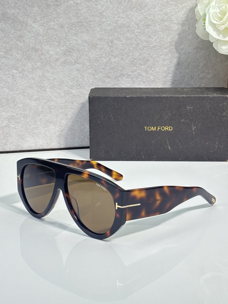 TOM FORD 선글라스 멀티컬러 001-282218