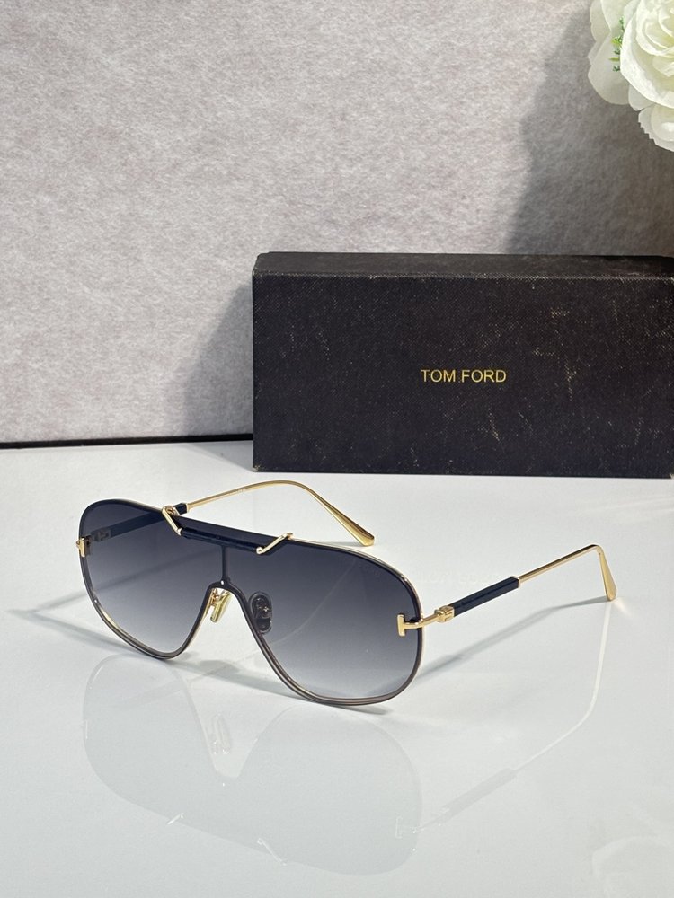 TOM FORD 선글라스 멀티컬러 001-282223