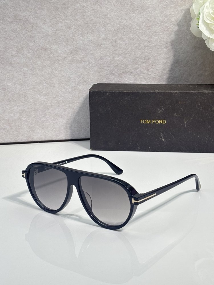 TOM FORD 선글라스 001-282304