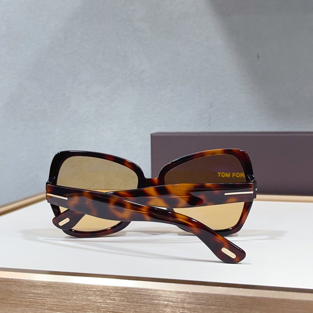 TOM FORD 선글라스 멀티컬러 001-282307