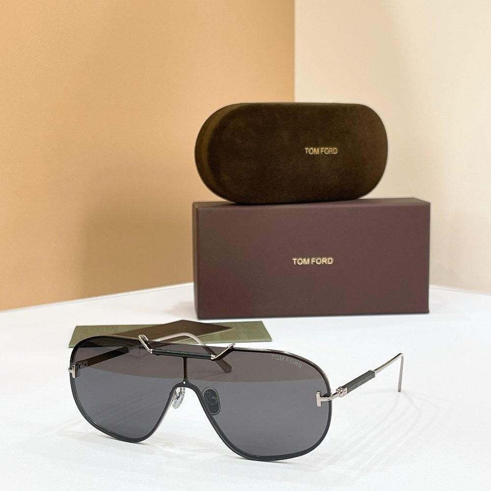 TOM FORD 선글라스 001-282310