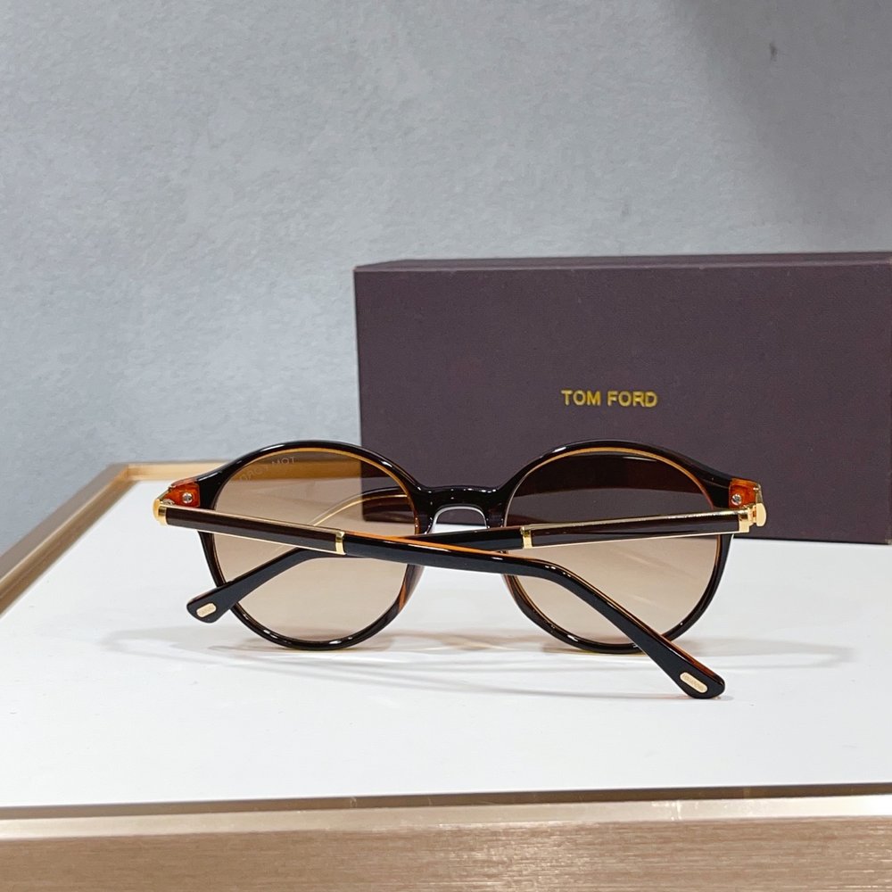 TOM FORD 선글라스 멀티컬러 001-282325