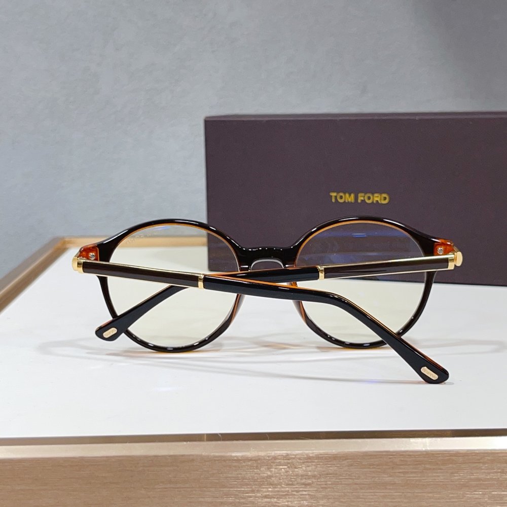 TOM FORD 선글라스 블랙/브라운 001-282326