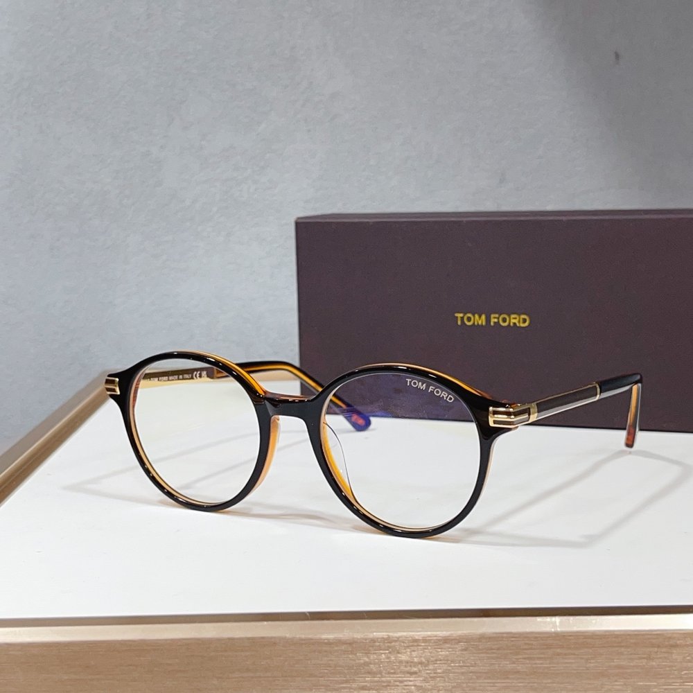 TOM FORD 선글라스 블랙/브라운 001-282326