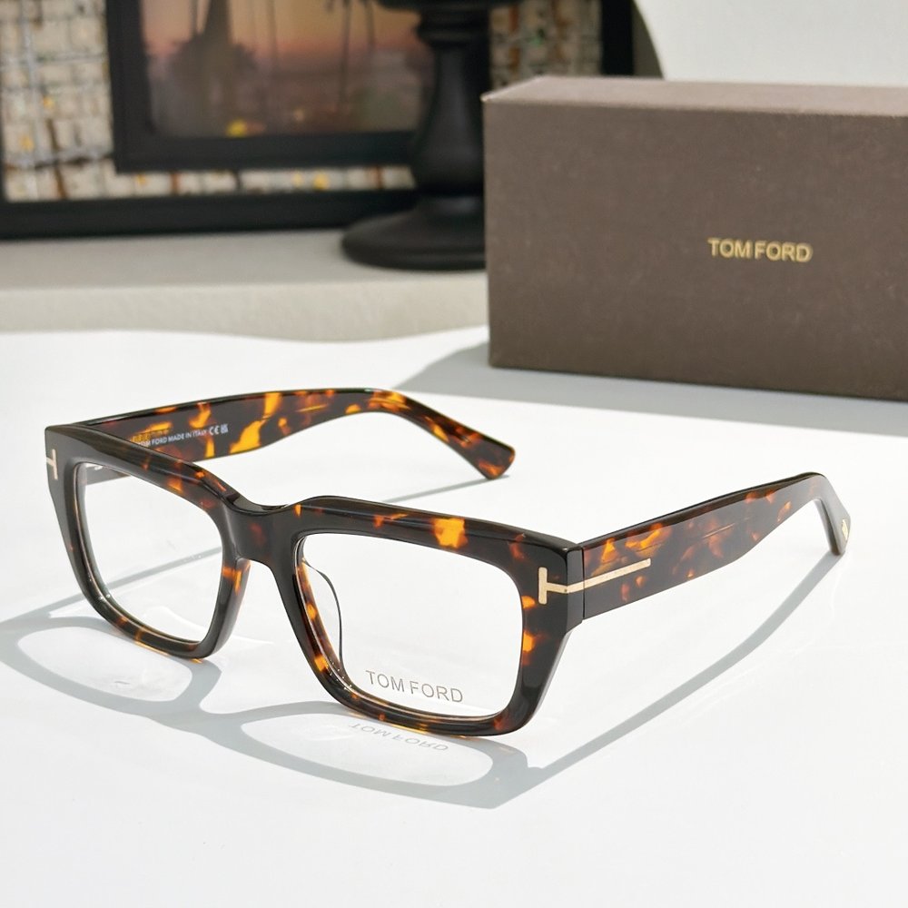 TOM FORD 선글라스 001-282327