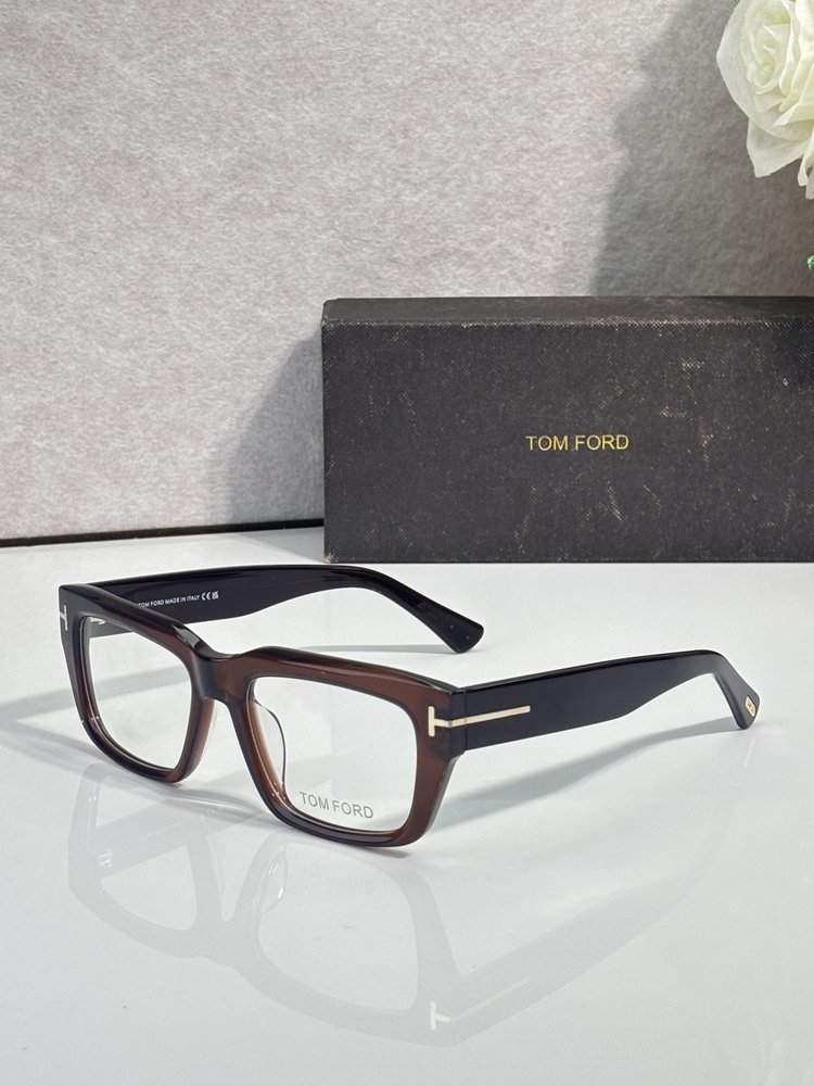 TOM FORD 선글라스 검정색 001-282328