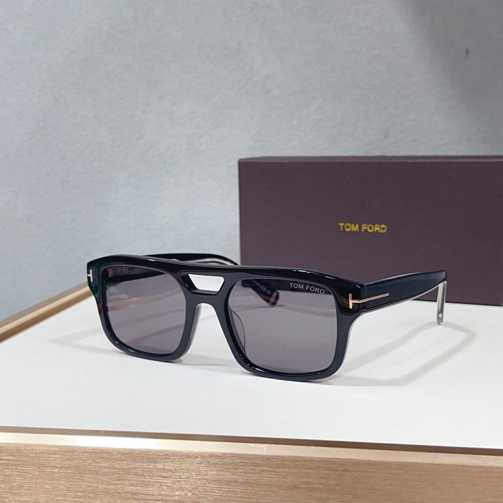 TOM FORD 선글라스 001-282332