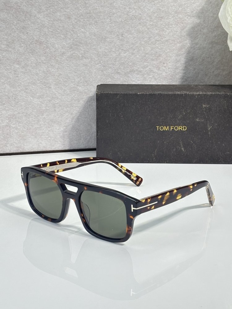 TOM FORD 톰 포드 선글라스 001-282334