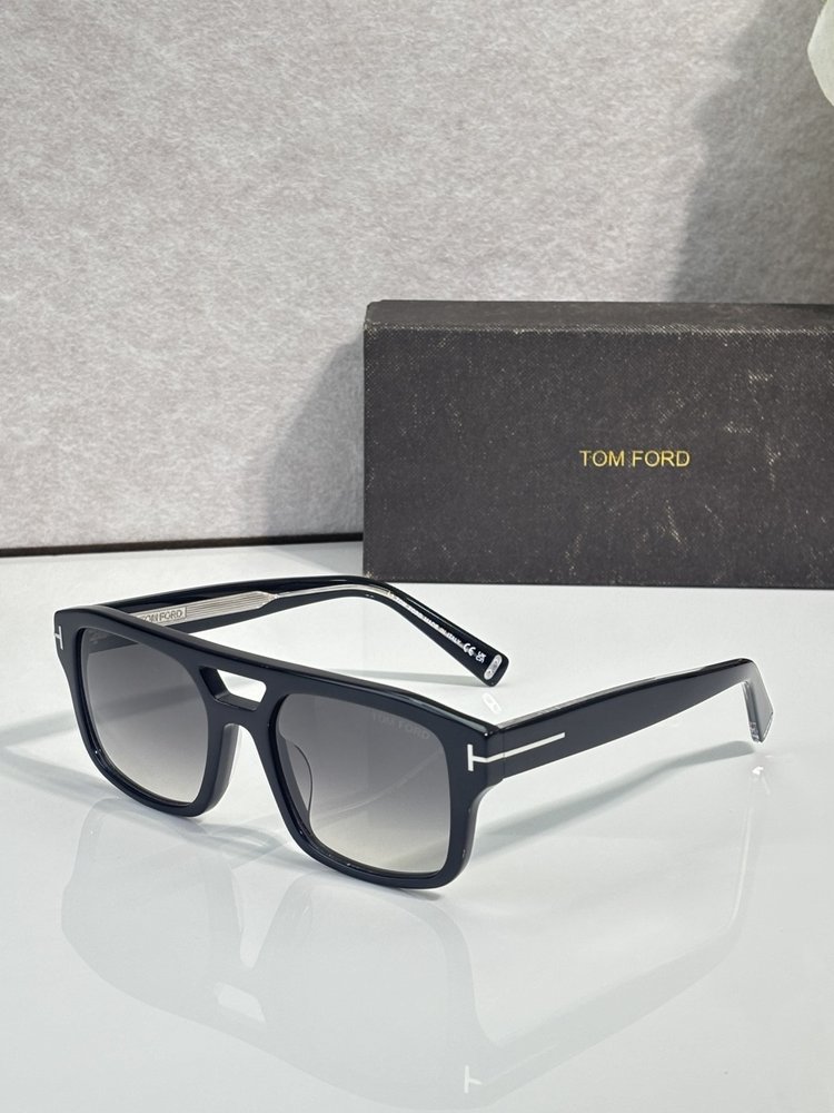 TOM FORD 톰 포드 선글라스 001-282334