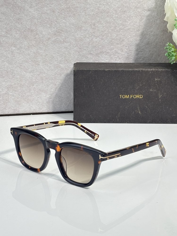 TOM FORD 선글라스 001-282338