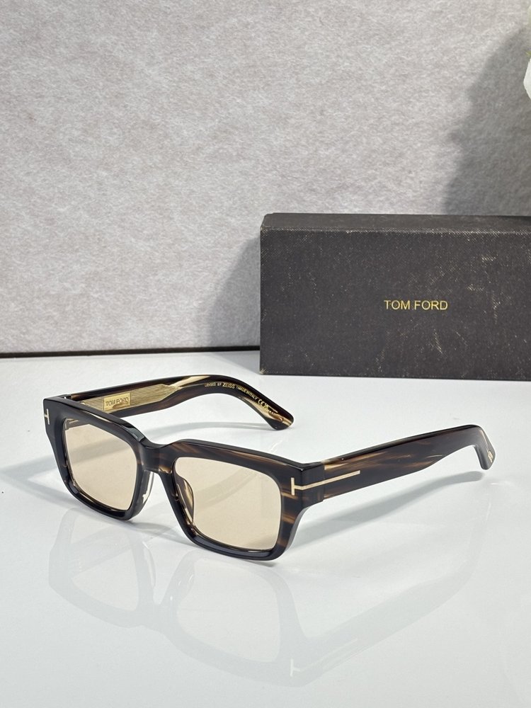 TOM FORD 톰포드 선글라스 001-282345