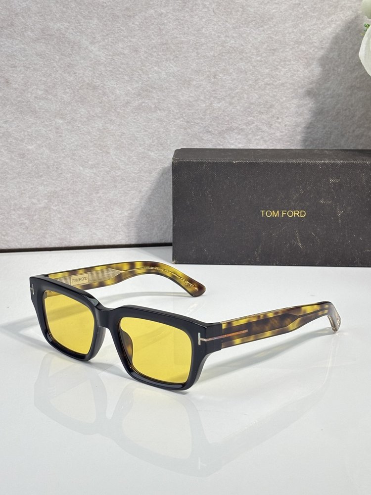 TOM FORD 톰포드 선글라스 001-282345