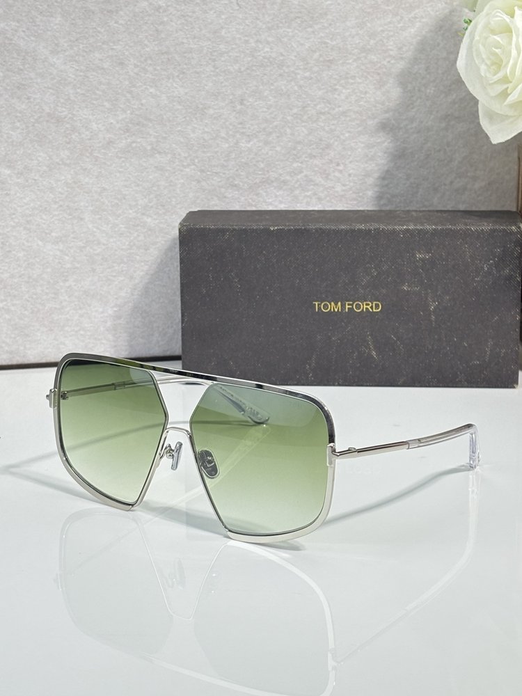 TOM FORD 선글라스 001-282346
