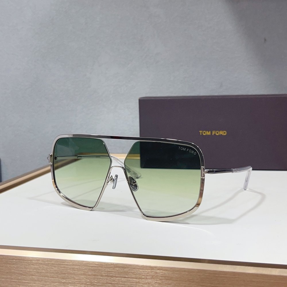 TOM FORD 선글라스 001-282354