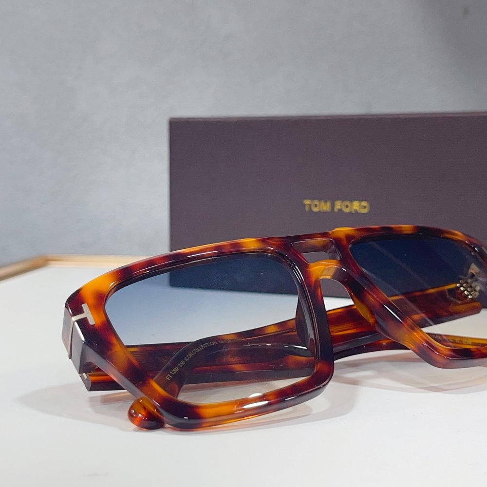 TOM FORD 톰포드 선글라스 001-282356