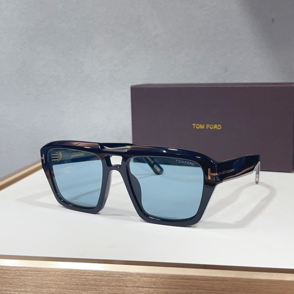 TOM FORD 선글라스 001-282357