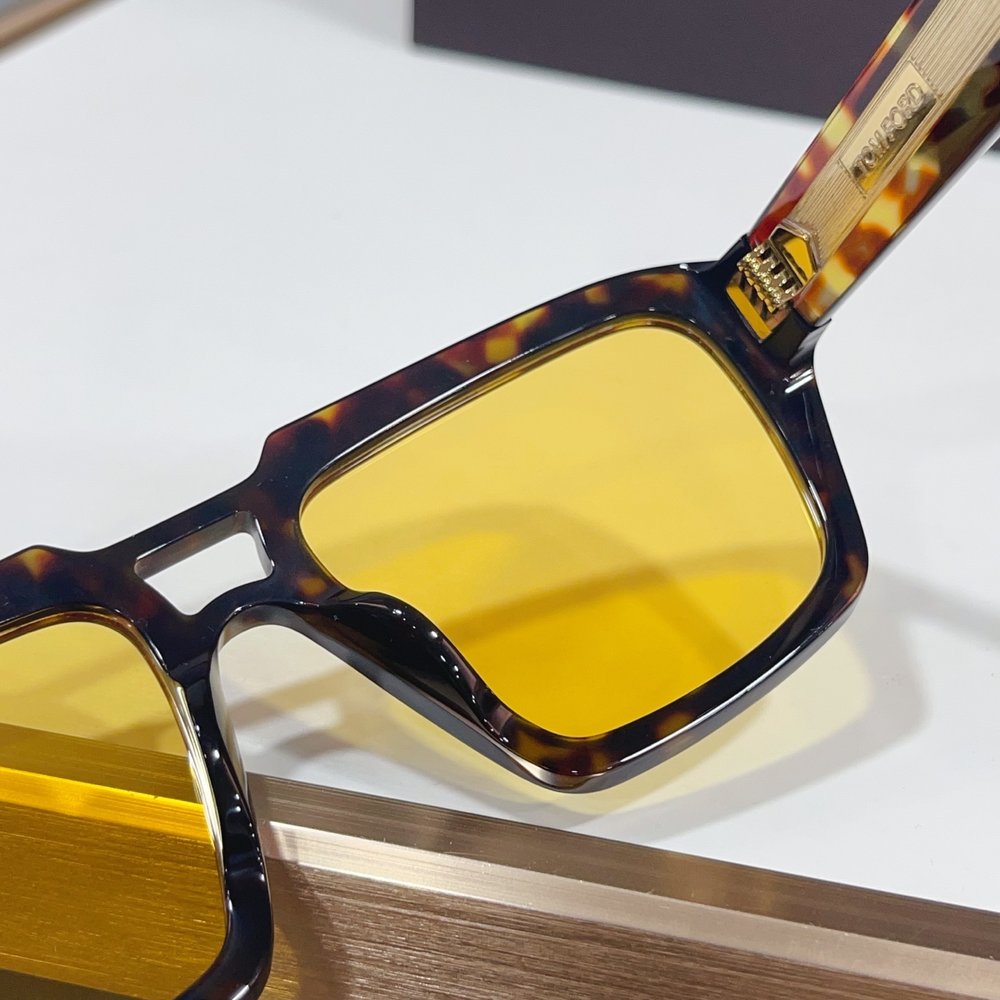 TOM FORD 선글라스 001-282357