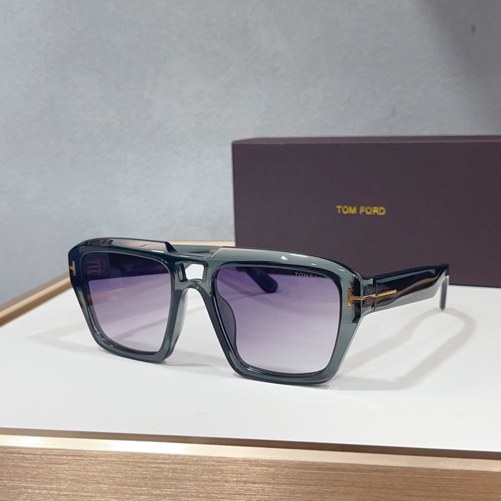 TOM FORD 선글라스 001-282357