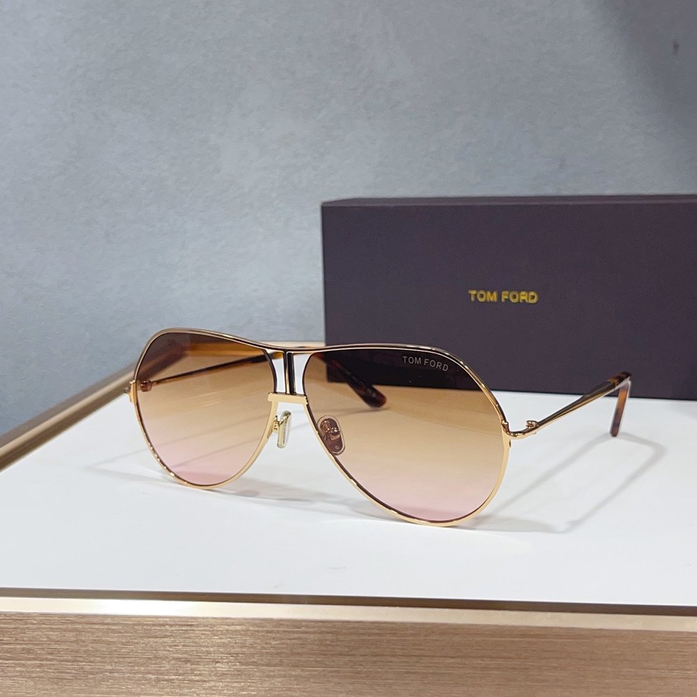 TOM FORD 선글라스 001-282359