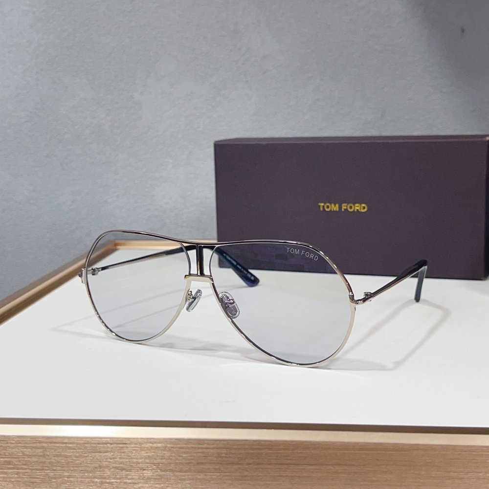 TOM FORD 선글라스 001-282359