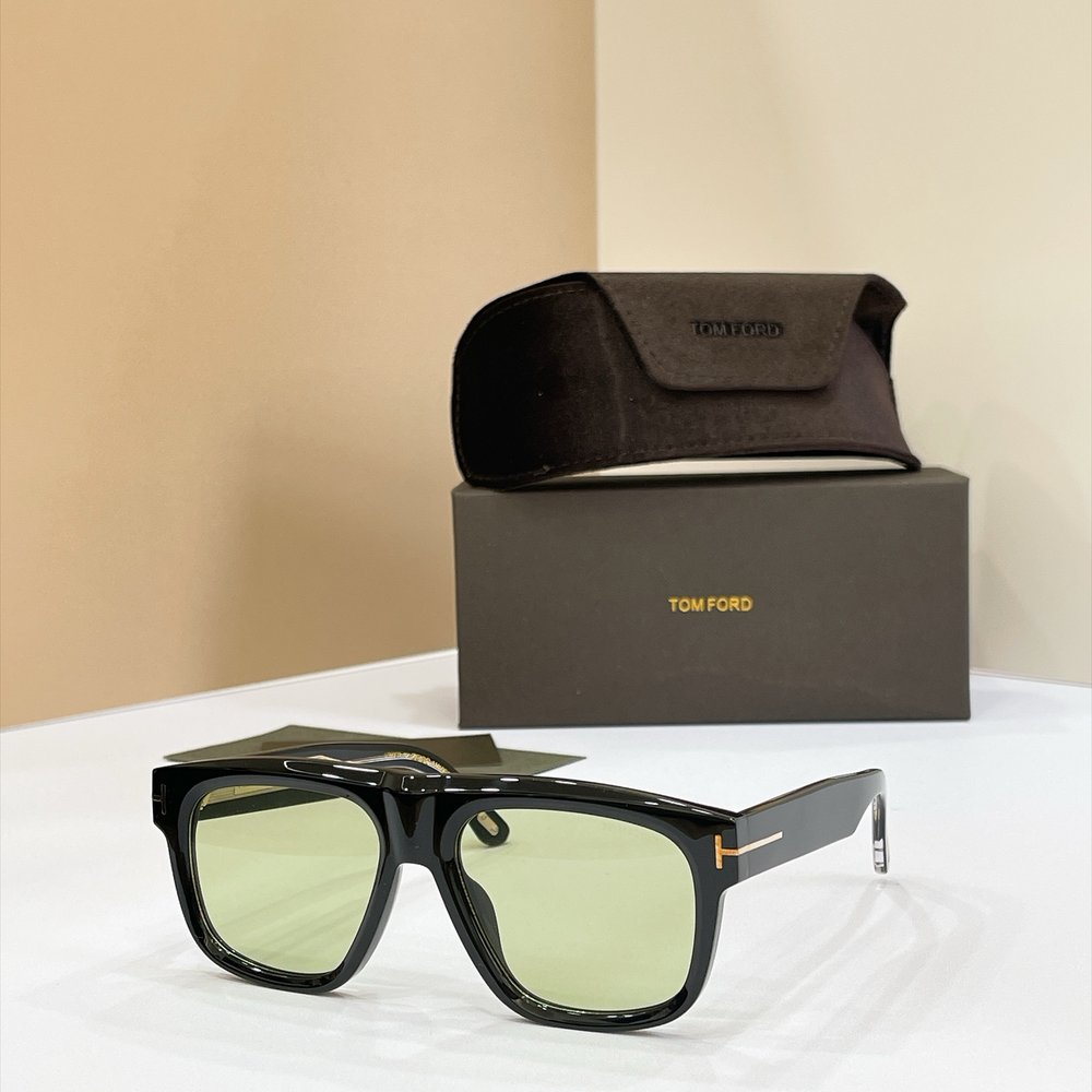 TOM FORD 선글라스 멀티컬러 001-282372