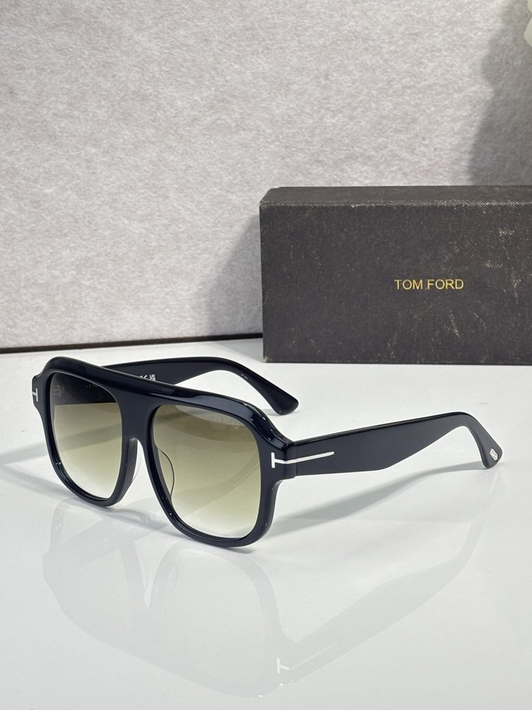 TOM FORD 톰포드 선글라스 001-282375