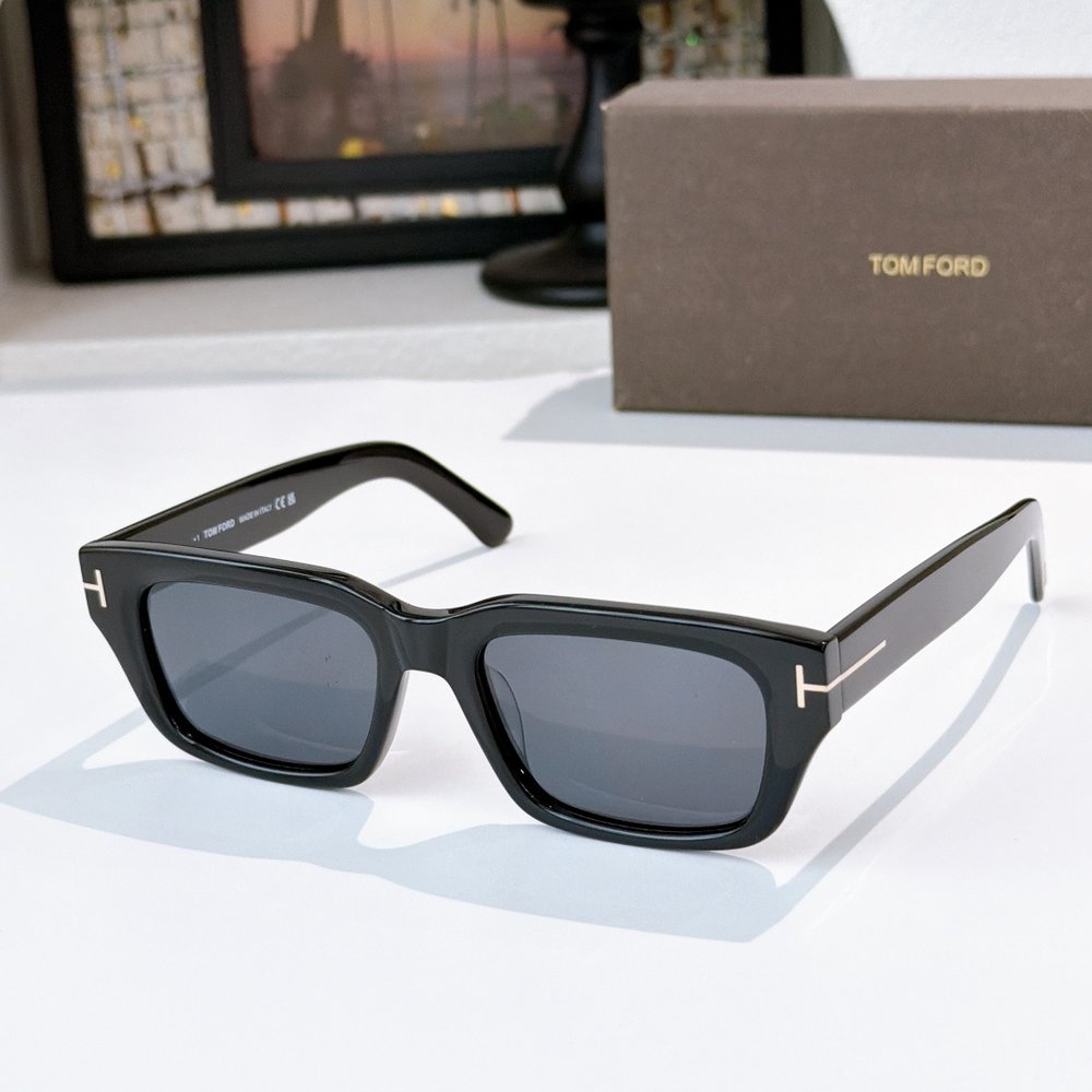 TOM FORD 선글라스 001-282377