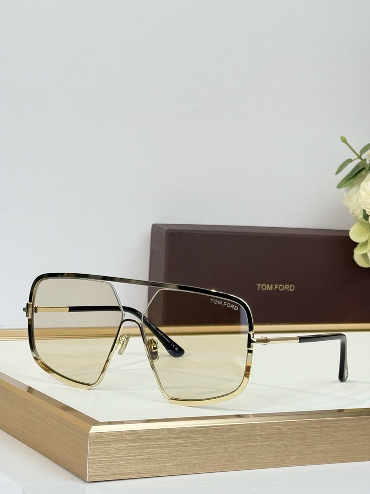 TOM FORD 클래식 선글라스 001-282383