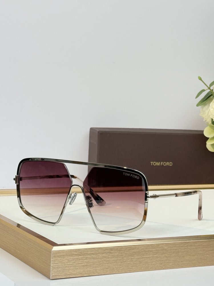 TOM FORD 클래식 선글라스 001-282383