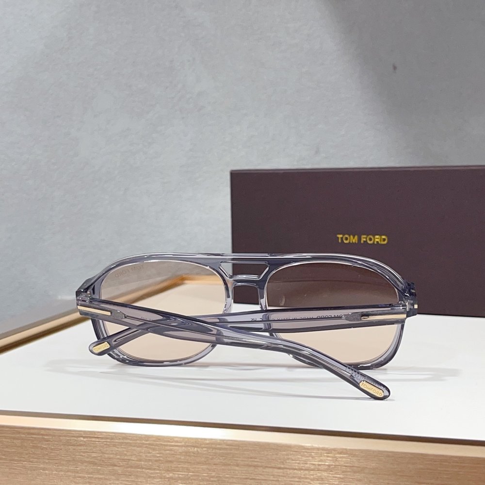 TOM FORD 맞춤 아세테이트 선글라스 001-282400