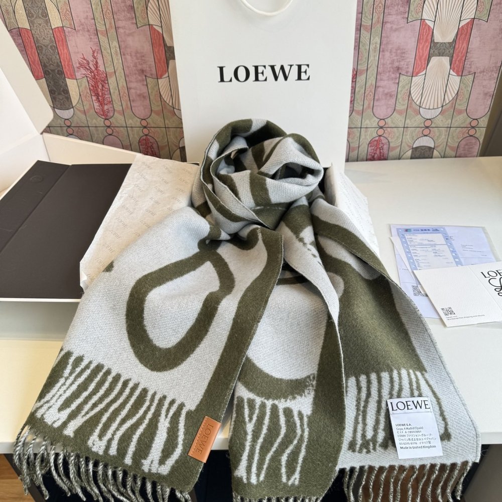 LOEWE 로고 스카프 001-282453