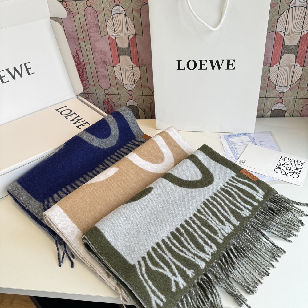 LOEWE 로고 스카프 001-282453