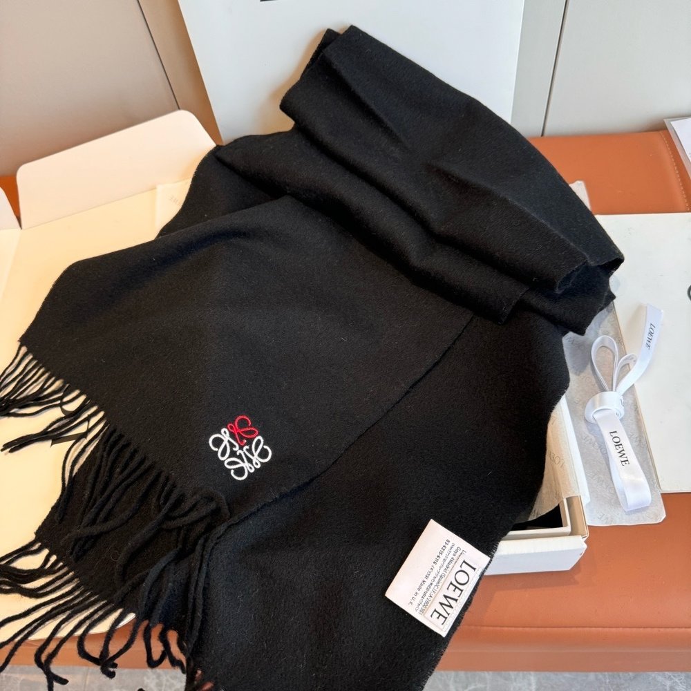 LOEWE 로에베 양모 머플러 001-282456