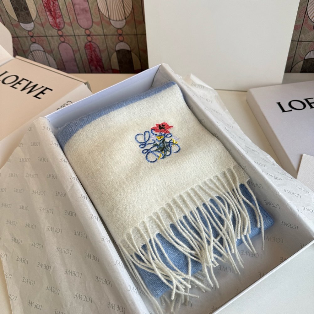 LOEWE 로에베 캐시미어 새와 꽃 자수 숄 001-282466