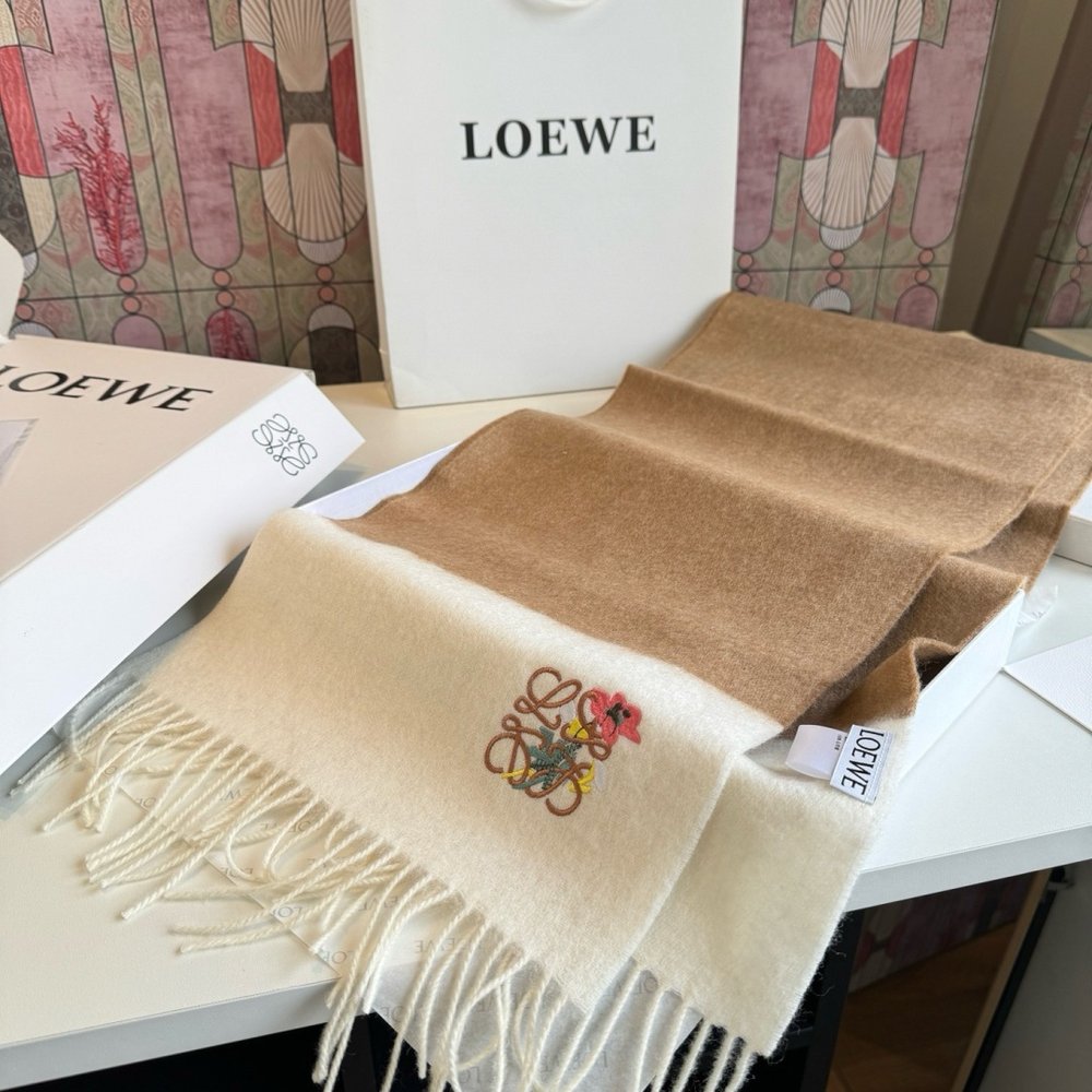 LOEWE 로에베 캐시미어 새와 꽃 자수 숄 001-282466