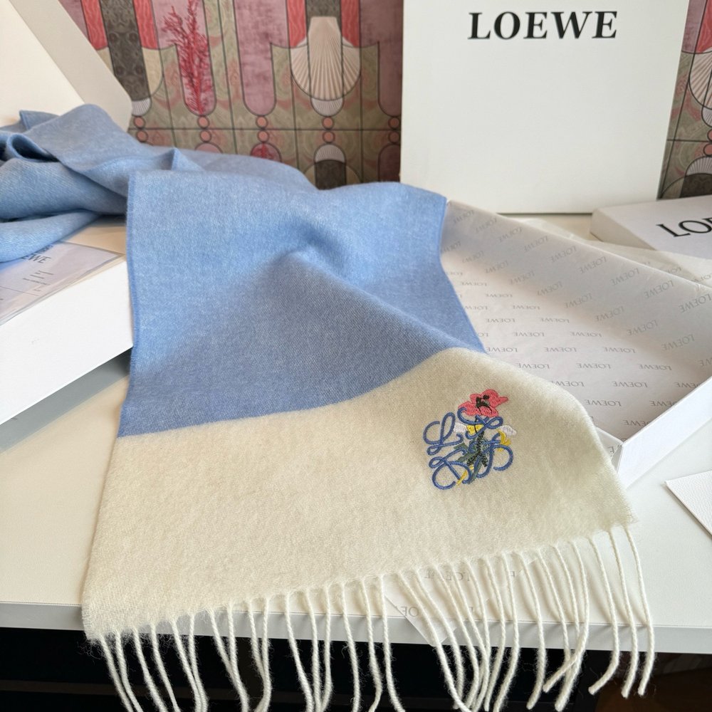 LOEWE 로에베 캐시미어 새와 꽃 자수 숄 001-282466