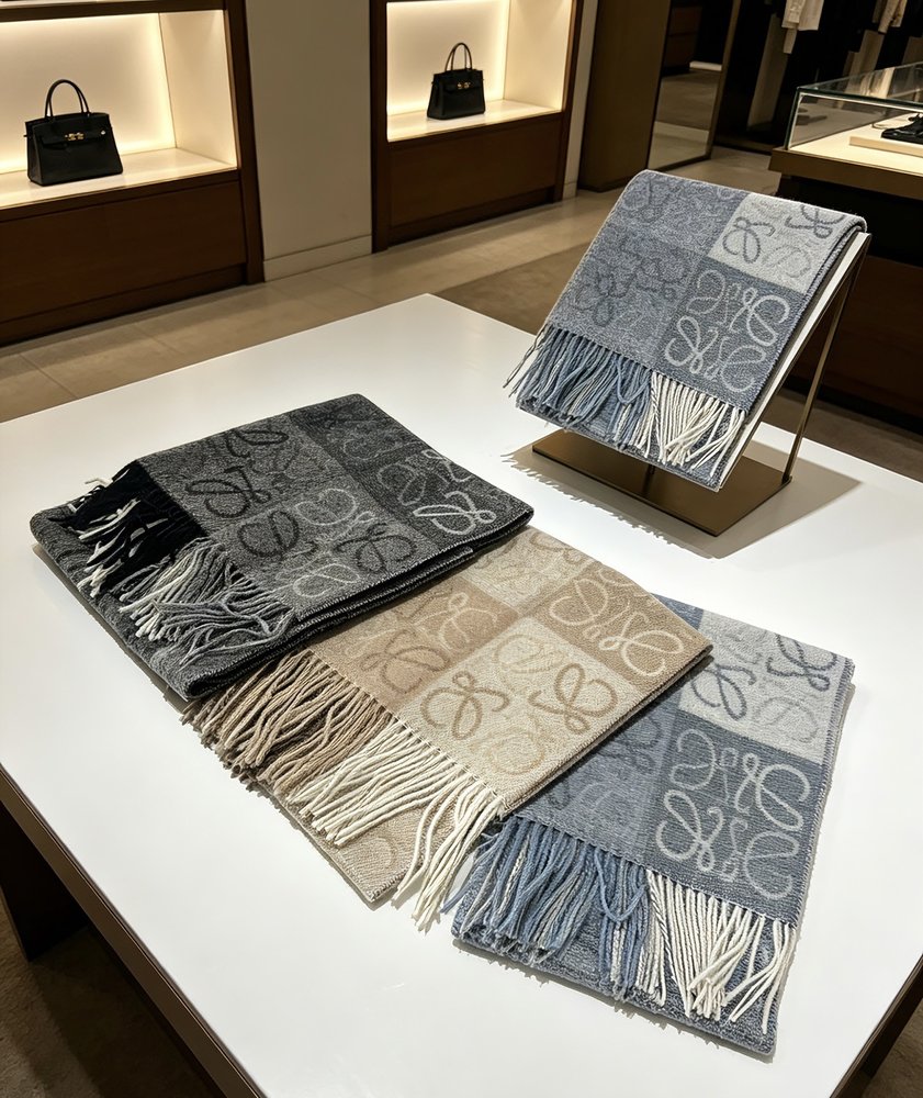 LOEWE 클래식 로고 캐시미어 스카프 001-282467