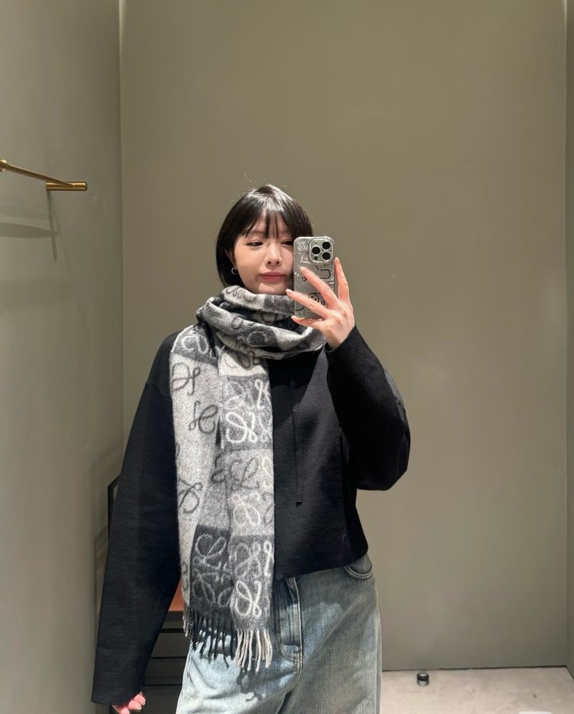 LOEWE LW 스트라이프 롱 스카프 캐시미어 001-282469
