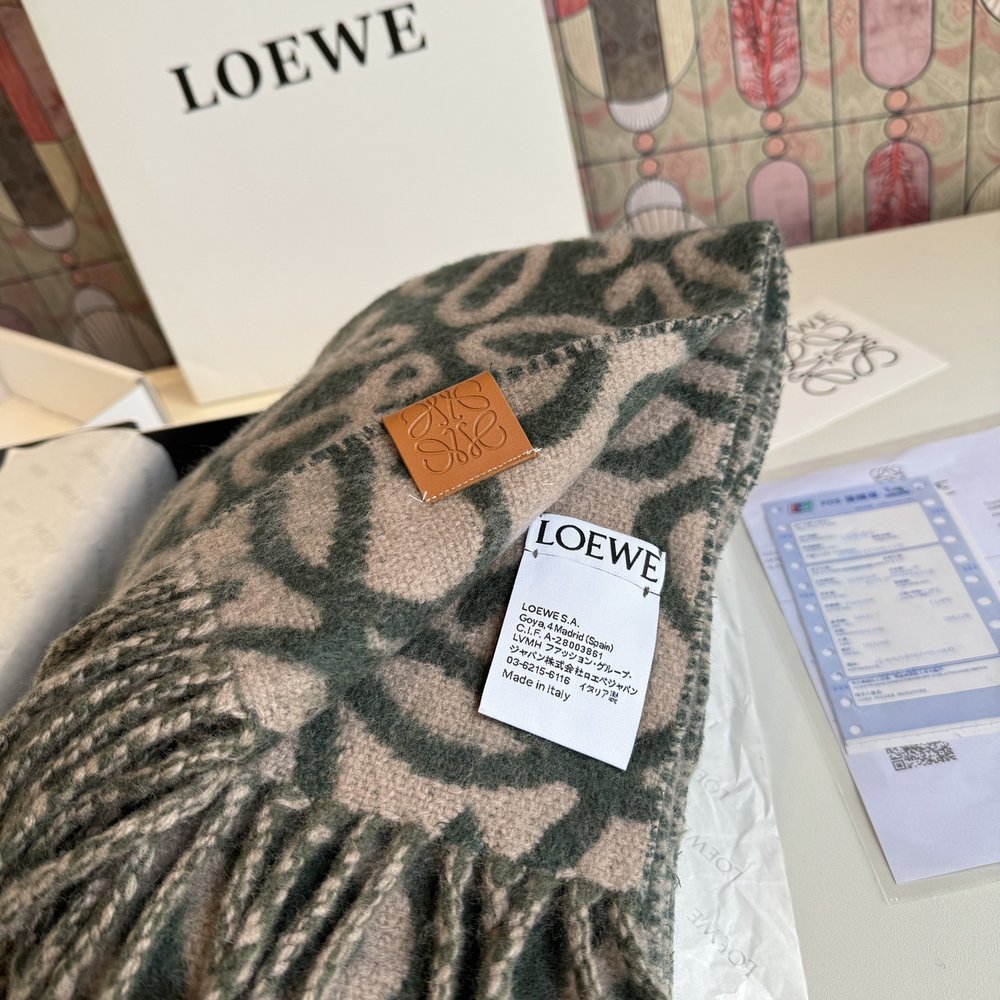 LOEWE 로고 스트라이프 롱 머플러 (쇼윈도 커스텀) 001-282472